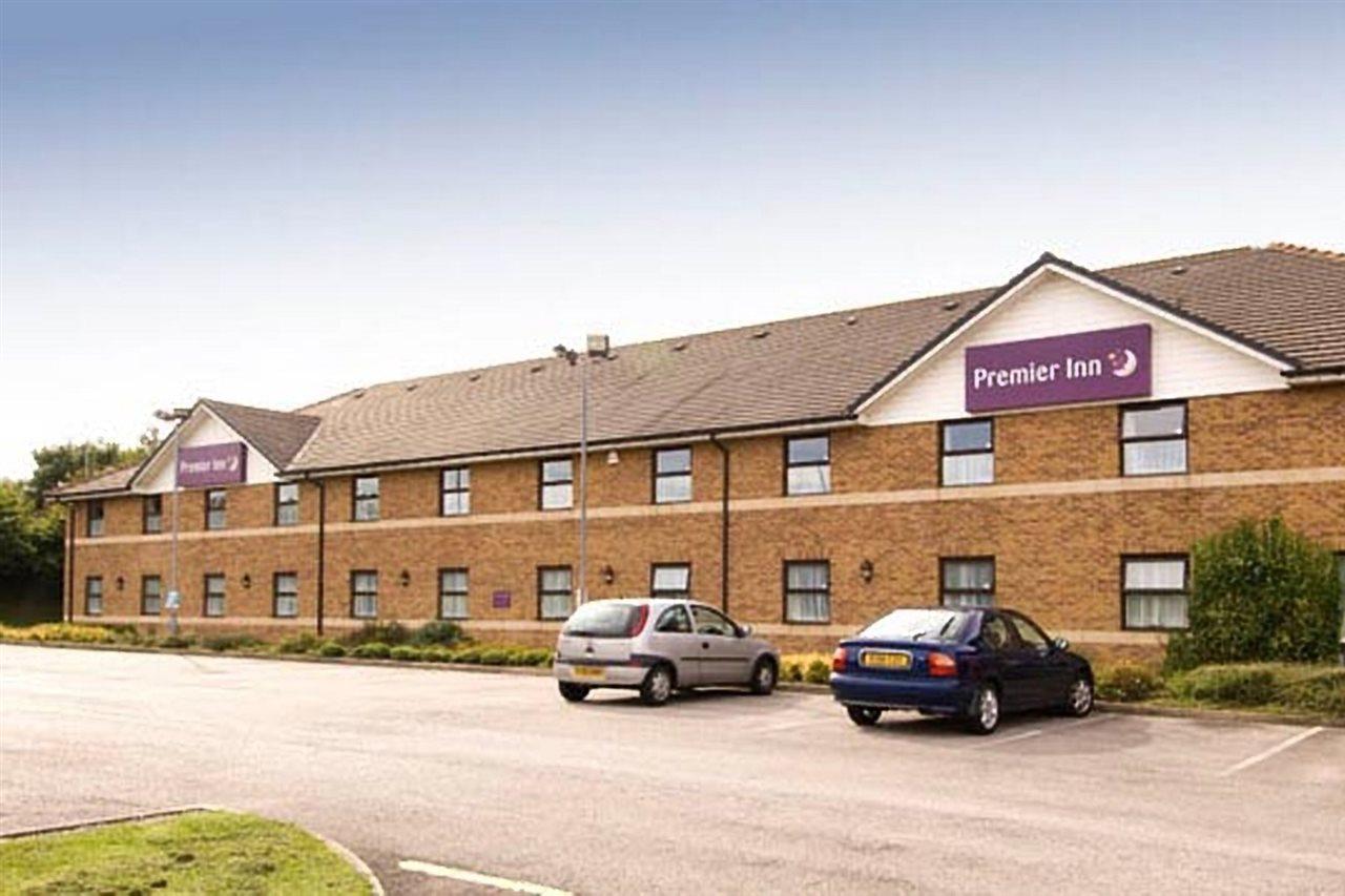 Premier Inn Sheffield/Barnsley Exterior photo