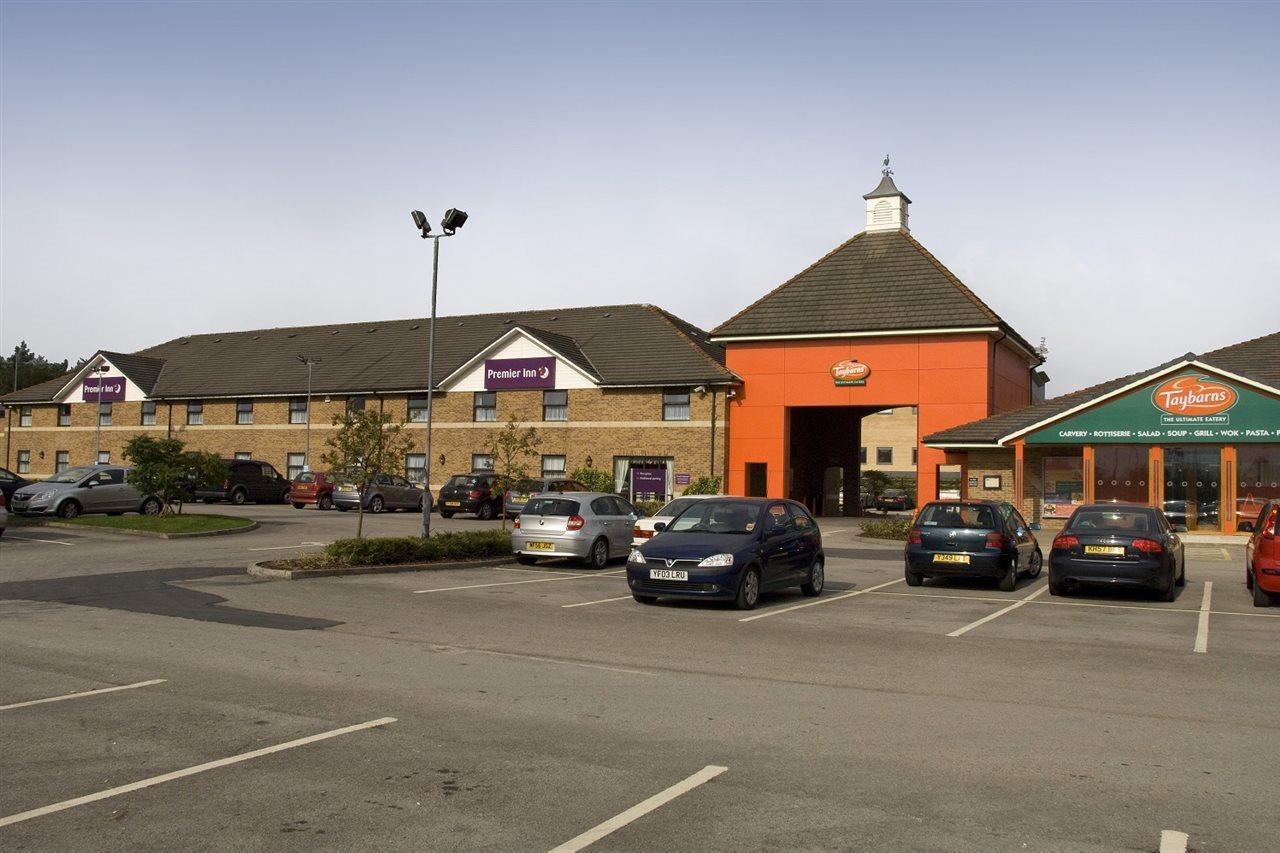 Premier Inn Sheffield/Barnsley Exterior photo
