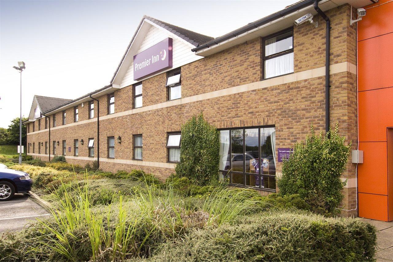 Premier Inn Sheffield/Barnsley Exterior photo