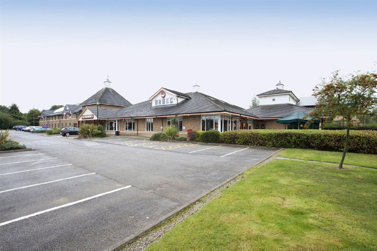 Premier Inn Sheffield/Barnsley Exterior photo