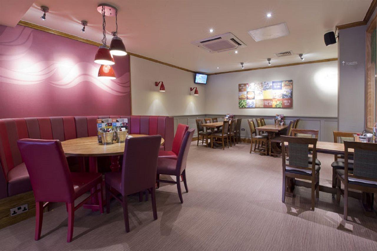 Premier Inn Sheffield/Barnsley Exterior photo