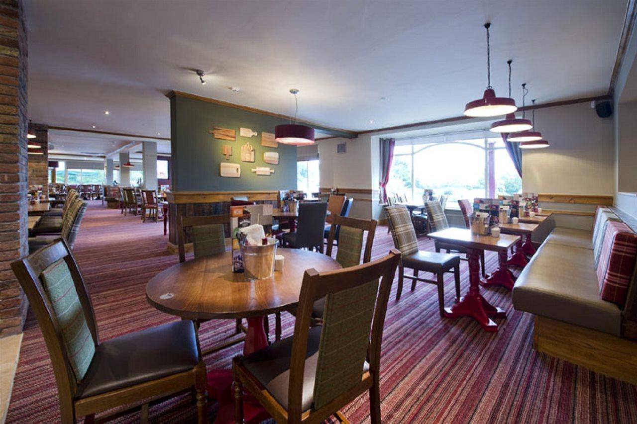 Premier Inn Sheffield/Barnsley Exterior photo