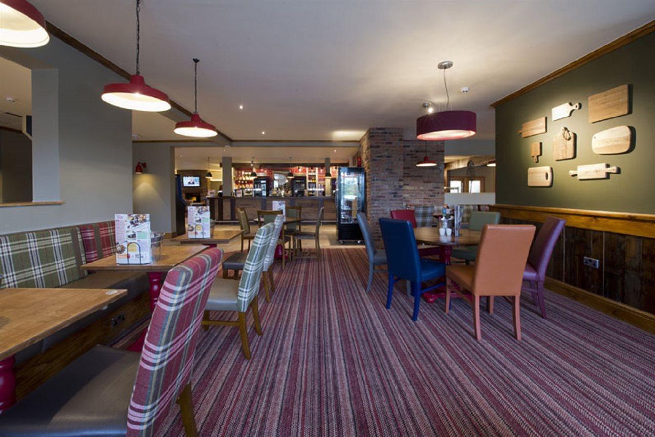 Premier Inn Sheffield/Barnsley Exterior photo
