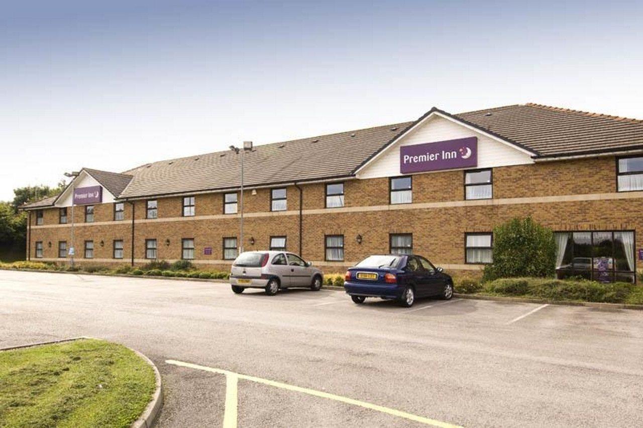 Premier Inn Sheffield/Barnsley Exterior photo